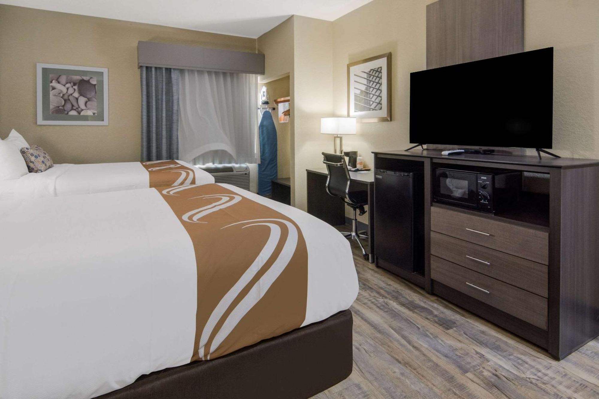 Quality Inn & Suites Roanoke - Fort Worth North Екстер'єр фото